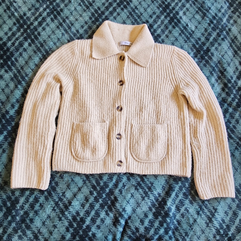 Mango Knitted Front Pockets Collar Button Down Be… - image 8